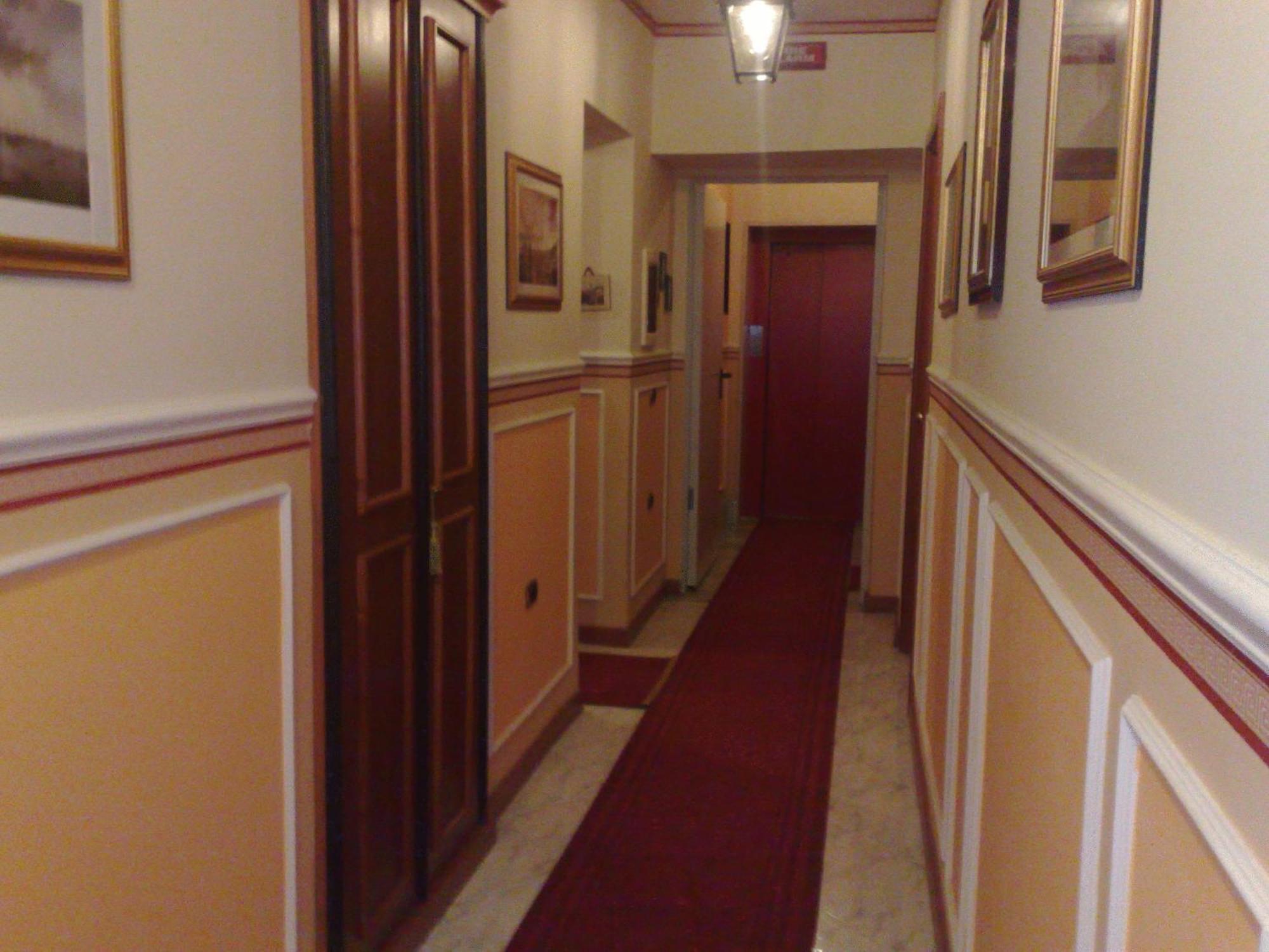 Hotel Amadeus Caserta Buitenkant foto